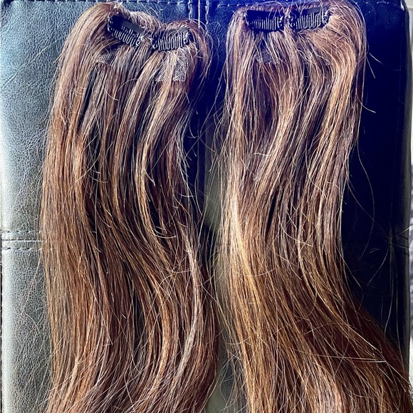 2 Seamless, Middle-Parting Clip-in Human Hair Extensions from Perfectfringe - Picture 2 of 2